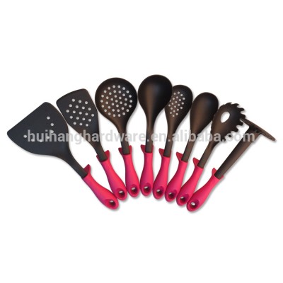 Wholesale Household useful Color Nylon Kitchen Utensil Set with Rubber Handle